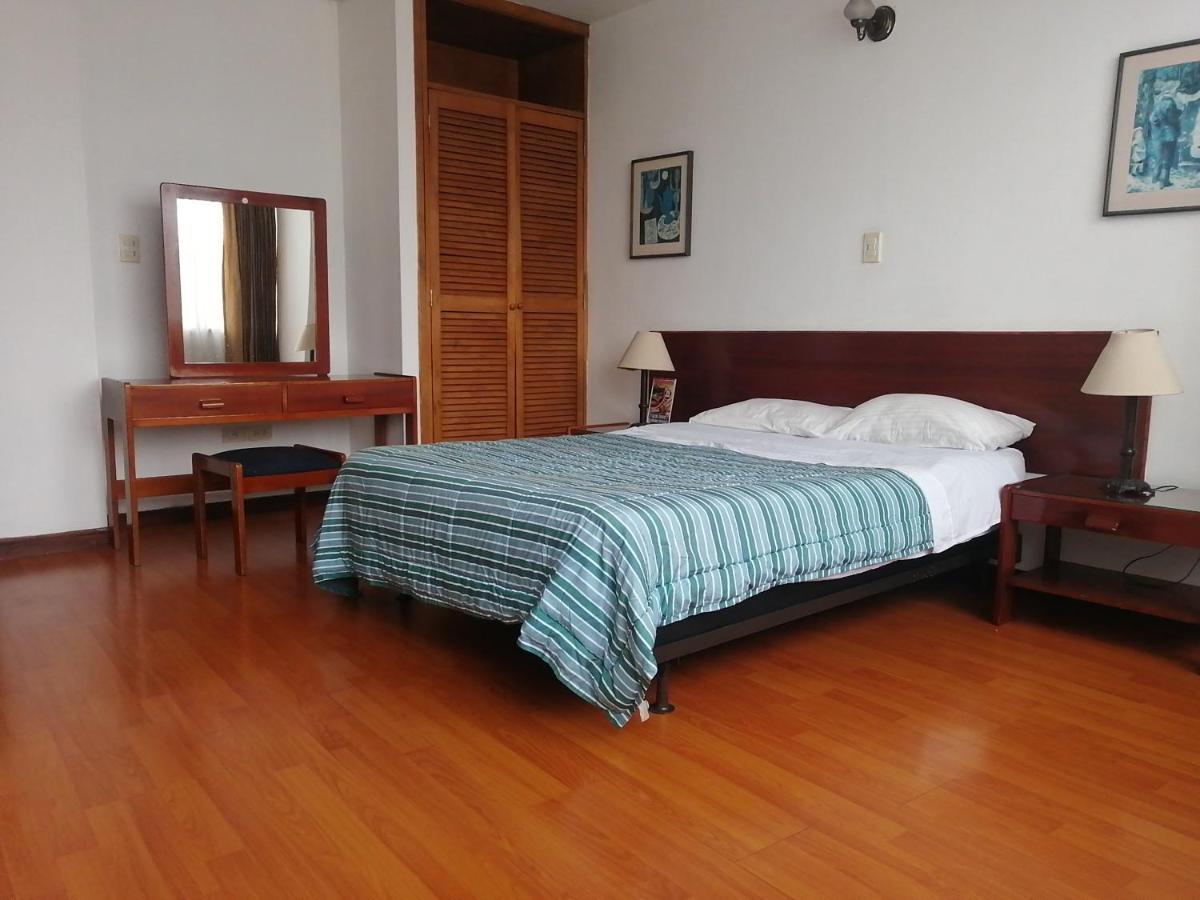 Hotel Santa Monica Bogotá Extérieur photo