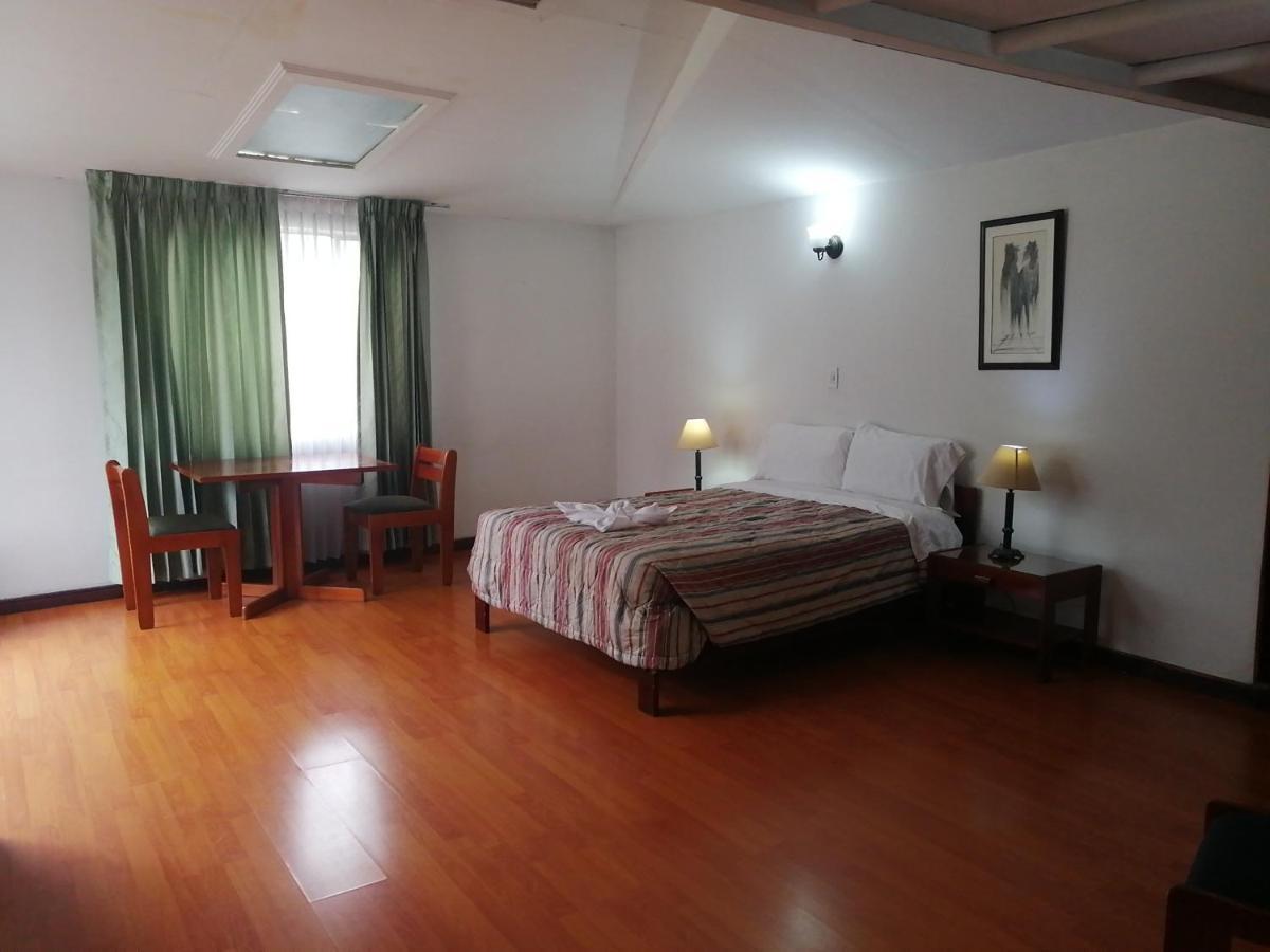 Hotel Santa Monica Bogotá Extérieur photo